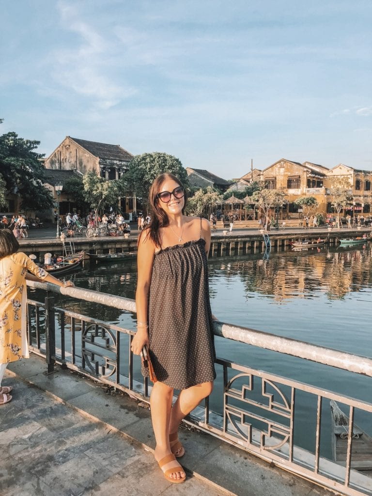 holly vietnam tiktok marketing